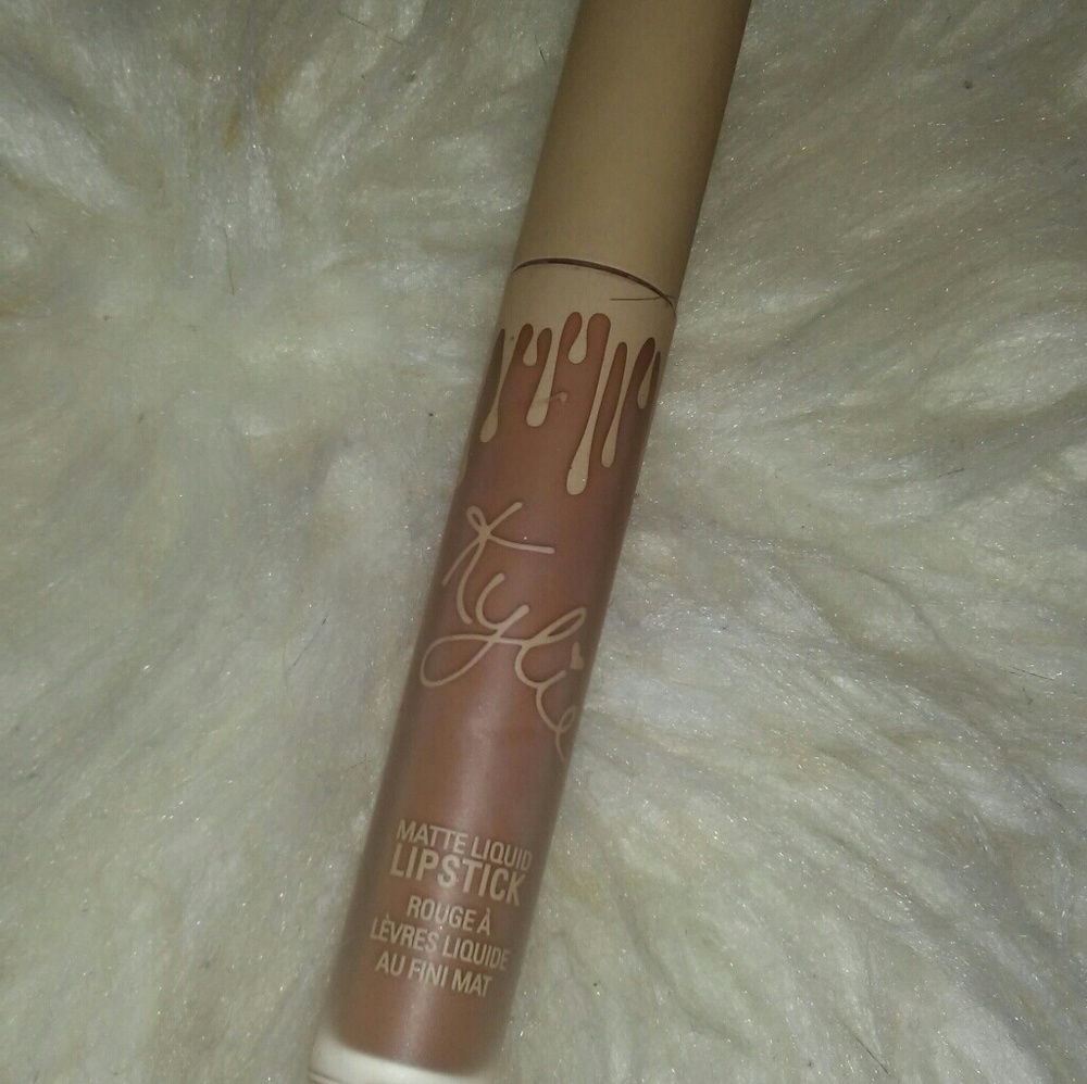 Kylie jenner lip kit matte lipstick